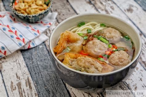  Bakso: Bir Aşka Benzeyen Sıcak ve Lezzetli Bir Çorba